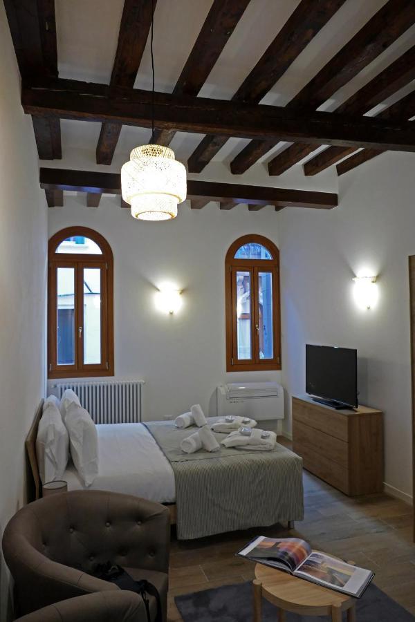 Ecco Suites Apartments Veneţia Exterior foto